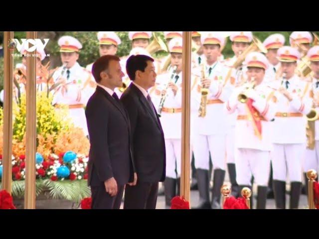 French and Vietnamese National Anthem | Macron's Welcoming Ceremony