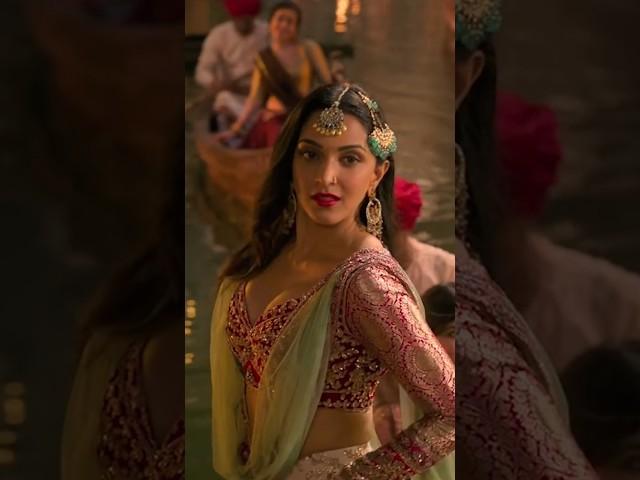 #FirstClass #Kalank #VarunDhawan #KiaraAdvani #ArijitSingh #Pritam #AmitabhBhattacharya  #shorts