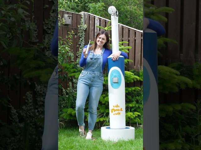 Largest electric toothbrush - 2.008 metres (6ft 7in) as featured in Guinness World Records 2025 🪥