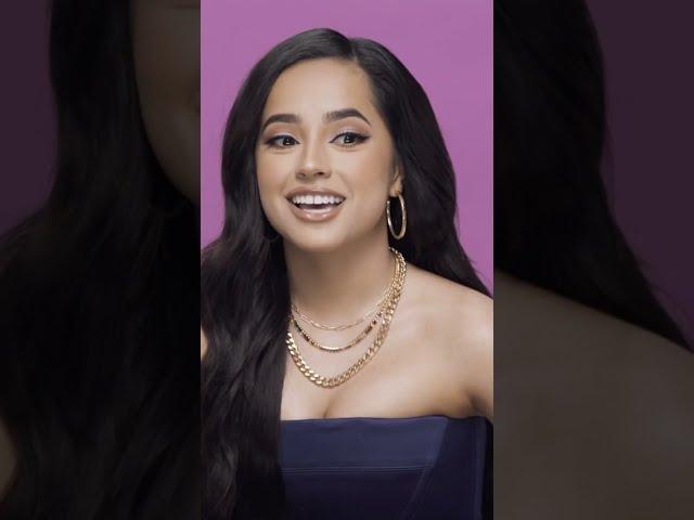 Nuevo video promocional de Becky G para su marca de maquillaje #TresluceBeauty