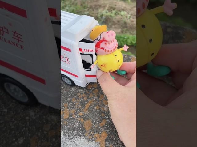 Raju Ko Renu Ne Ambulance Me Bethaya  | ~ mini wood toy- wood working art skill/wood hand #shorts