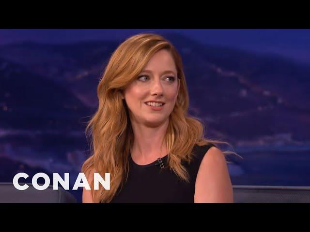 Judy Greer: The “Archer” Cast's Filthy Sign Language Live Shows | CONAN on TBS