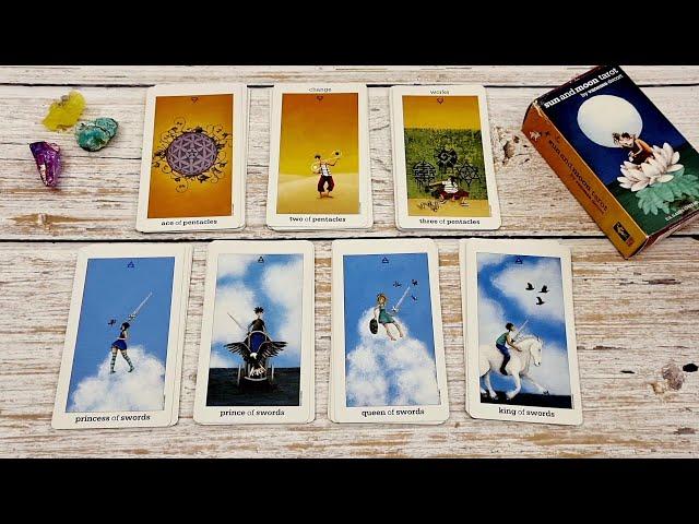 [언박싱] 썬 앤 문 타로 카드 (Sun and Moon Tarot cards flip through)