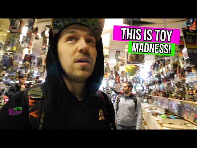 A VINTAGE TOY GRAVEYARD! Toy Hunting Madness - EDDIE GOES OHIO EP.4