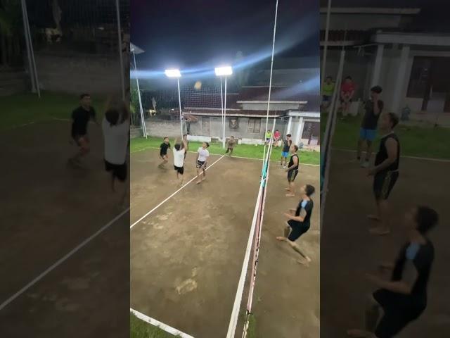 Out #volleyball #seputarvolley #voliindonesia #volitarkam #volleyindonesia #viralvideo #video