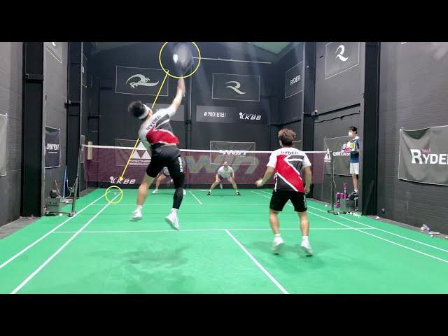 Way to win. Attack to the middle or edge of the badminton court.