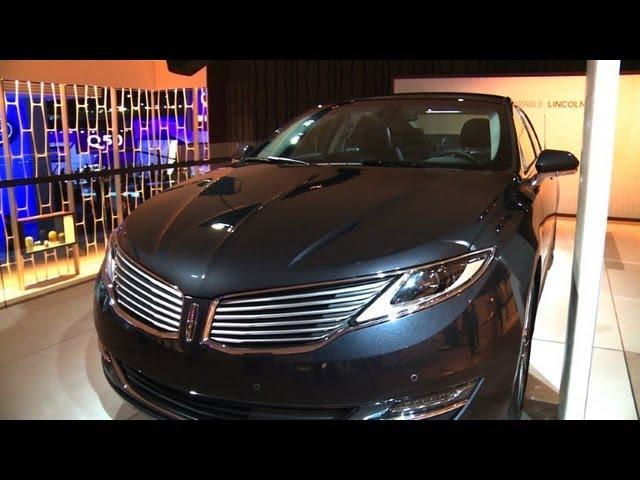 Lincoln, Cadillac struggle to get luxury groove back