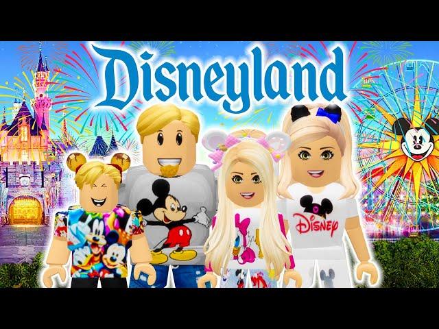 FAMILY VACATION TO DISNEYLAND IN ROBLOX!