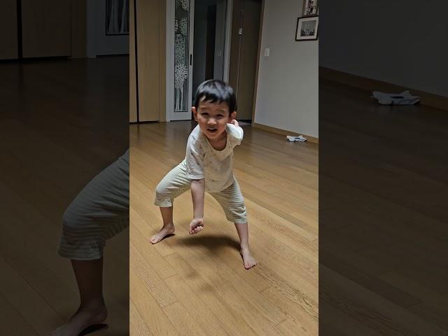 만3세의 헬로카봇랩  초이락 컴퍼니 연락 기다리는 중 ㅎㅎ #헬로카봇랩 #방구석노래방 #헬로카봇 #초이락컴퍼니 #초이락