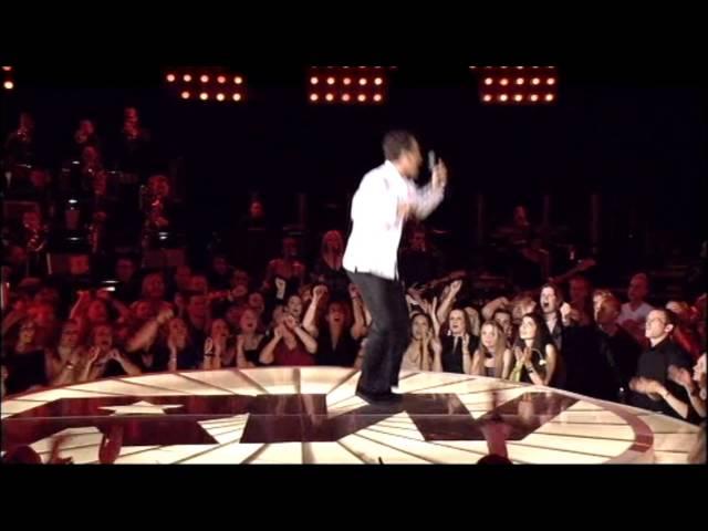 Robbie Williams show 2002 - 02 - Rock DJ