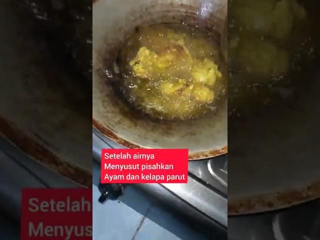 Memasak ayam serundeng kelapa yang enakkk 