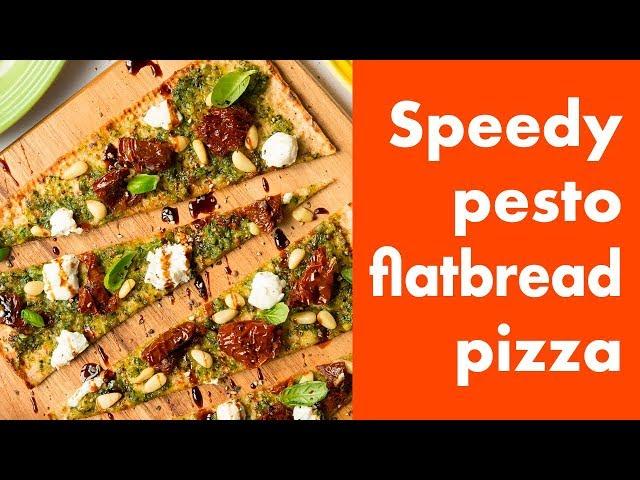 Speedy pesto flatbread pizza - make it for lunch!  * Emily Leary - A Mummy Too *