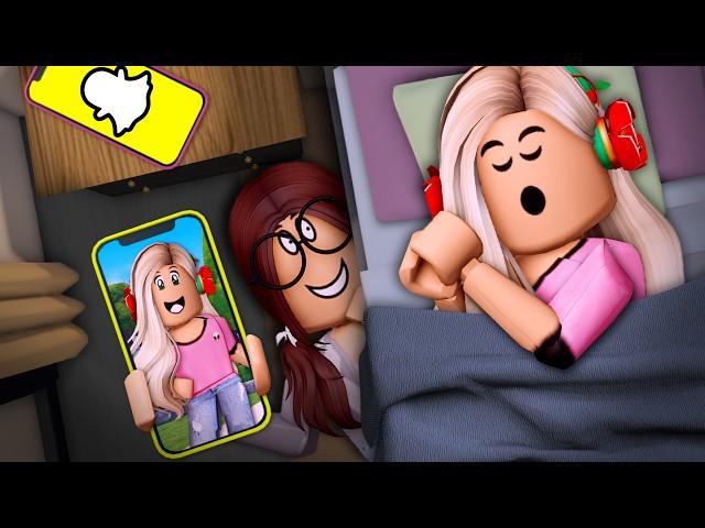 She Had An Online STALKER! (A Roblox Movie)