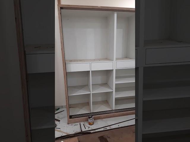 6 by 7 feet size  me inside sliding wardrobe design