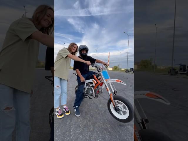 Если Паша не может, Даша поможет! #moto #motorcycle #мото #стант #стантрайдинг #pitbike