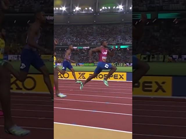 Noah Lyles cruises to 3rd 200m world gold  #athletics #200m #sprint #worldathleticschamps #usa