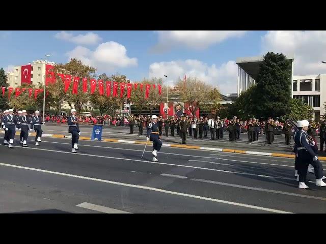 Cumhuriyet Bayramı resmî geçit töreni Vatan Caddesi’nde yapılıyor.