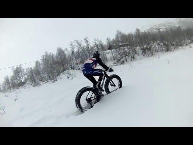 Vee Tire Snowshoe 2XL 5.6'' prototypes in knee deep powder. Part 8