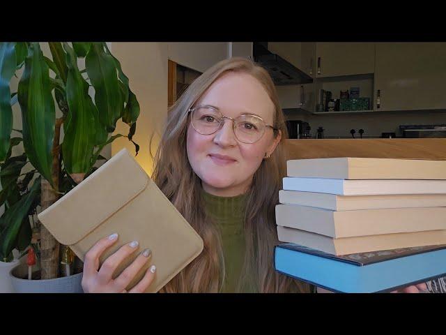 Winter TBR ️ ASMR cosy book triggers