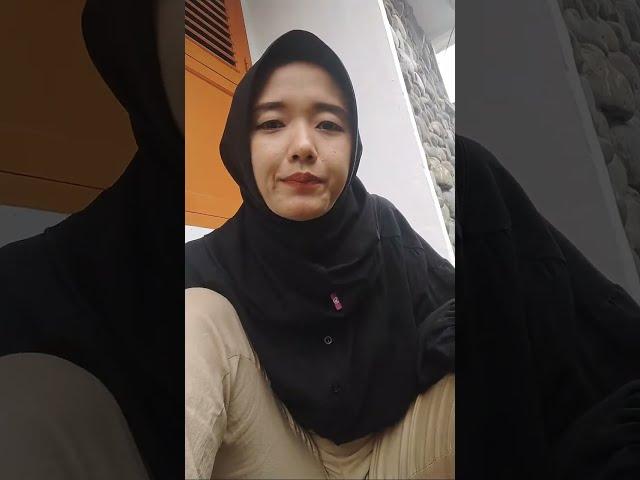 Mungil sedang live! merah dan panjang