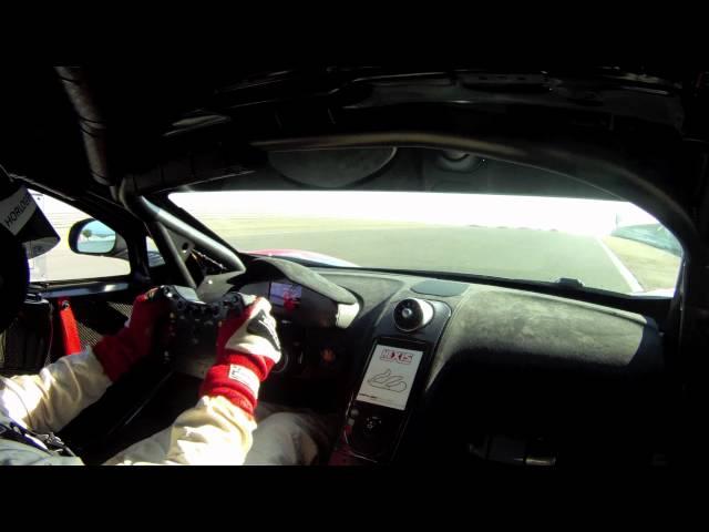 McLaren MP4-12C GT3 test drive / AUTOhebdo