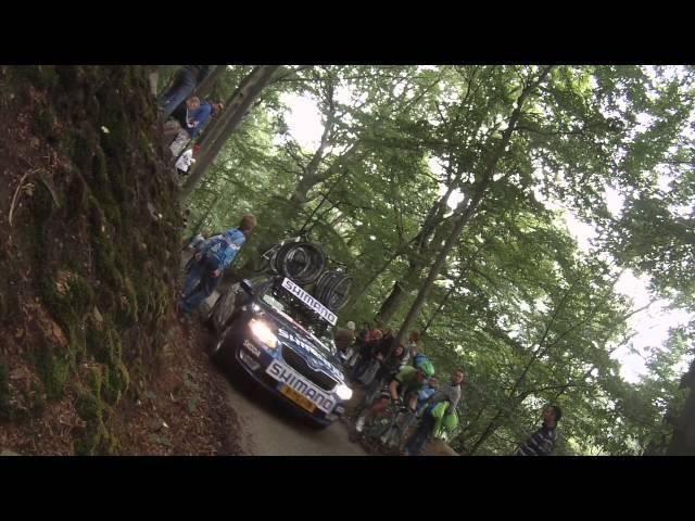 Enecotour 2014, Stage 7,  Hectics, Shimano-cars between cyclists.