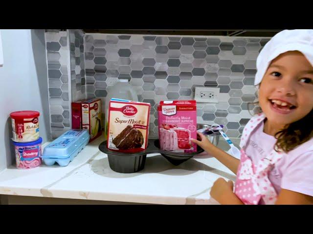 Kids Size Baking How to Make DIY Cake with Celine Toy Surprise!!!