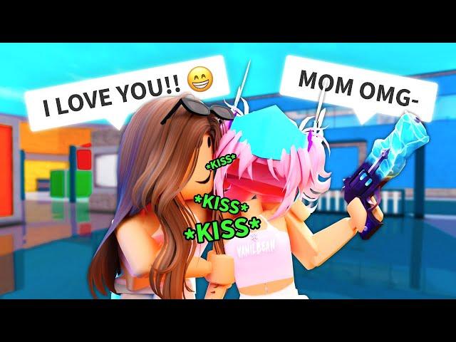 I PLAYED MM2 WITH MY MOM! (FUNNY MOMENTS)