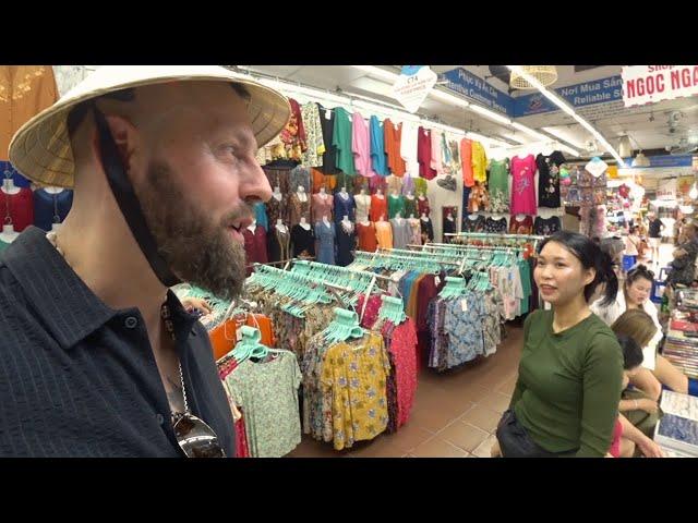 $400 Shopping Challenge: Saigon Market Hunt II 