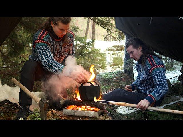 Winter Camping in RAIN: Cast-Iron Pot Cooking Under Tarp, Bushcraft Spear (ASMR)