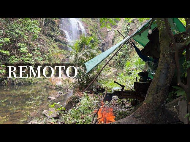 CACHOEIRA misteriosa de DIFÍCIL acesso, Passar a NOITE aqui não é tarefa FÁCIL. JACARÉS , MORCEGOS️