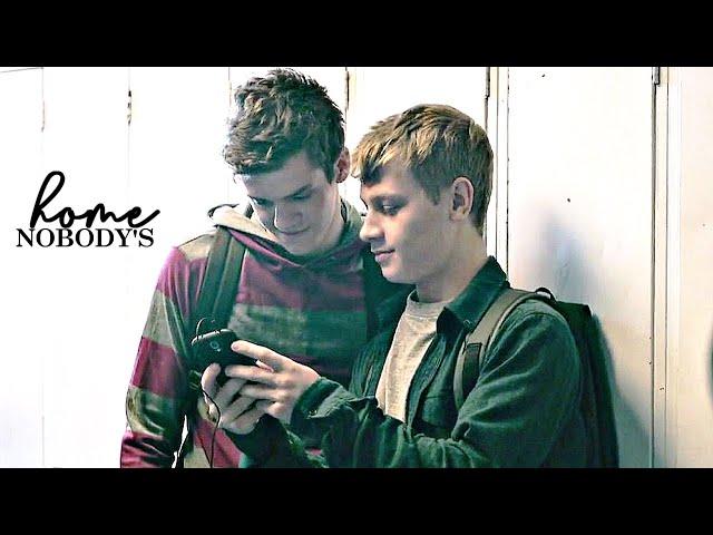 Tim & Francis | Nobody's home