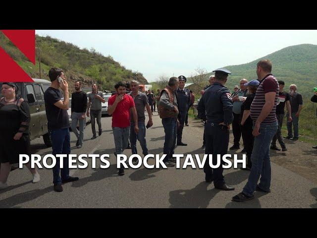 Demonstrators block roads to protest planned border demarcation