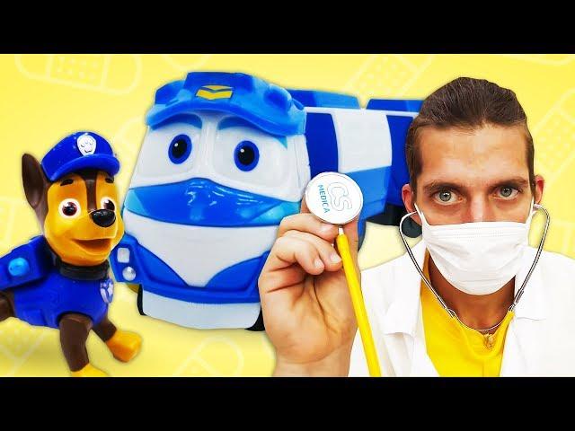 Видео про игрушки Роботы поезда и Щенячий патруль. Больница для игрушек @GulliverRu