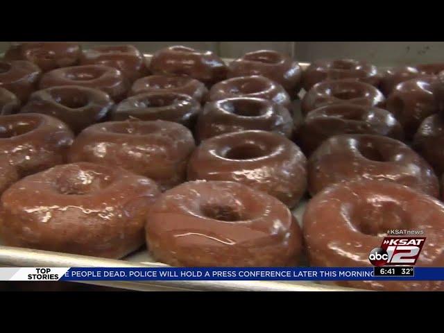 'While You Were Sleeping': The Original Donut Shop makes mornings sweet by cooking overnight