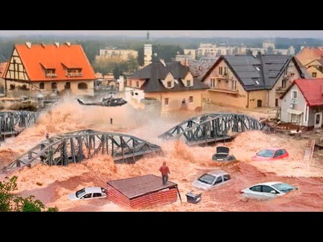 Mass Evacuation in Poland! City washed away after dam burst, bridge collapsed, Europe is shocked