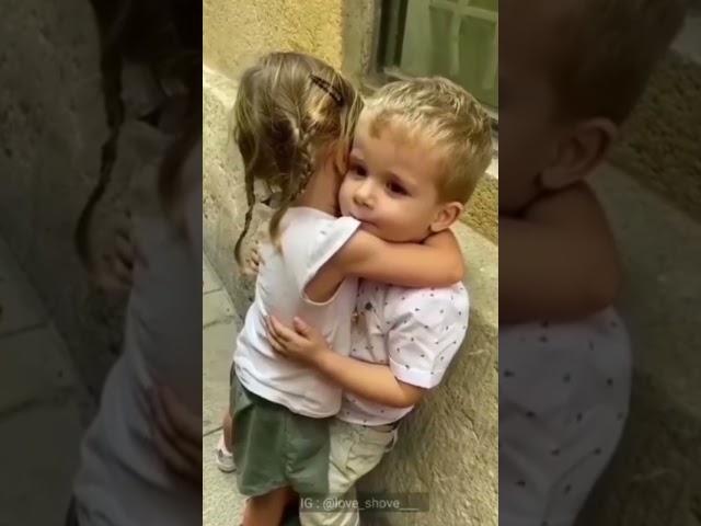 OMG  two children hug || best kiss by children || vah bete moj kardi # short #kiss