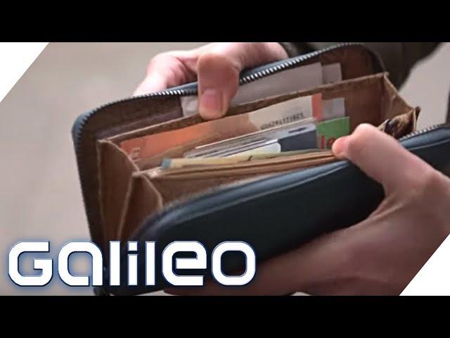 Bargeld: Brauchen wir die Scheine noch? | Galileo | ProSieben