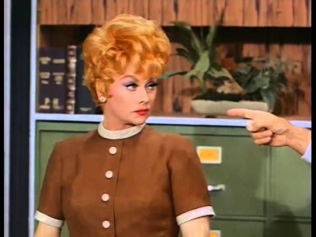 The Lucy Show |TV-1967| LITTLE OLD LUCY |S6E7