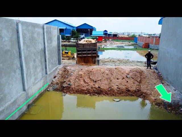 New Project!!! Dozer D20 & Truck 5T Push the ground down​ into water to make a Wearhouse!!