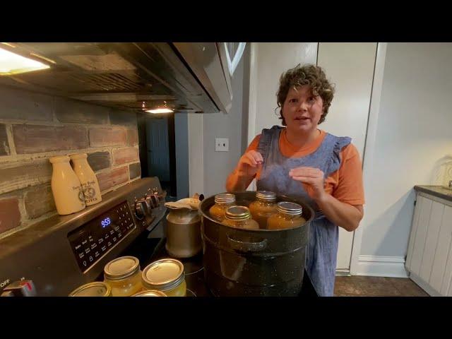 CANNING APPLE SAUCE