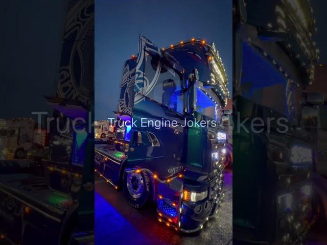 SCANIA R 730 V8 Team Gatti |TruckShow  Weekend del Camionista  MISANO TRUCK 2024 -  Night Show