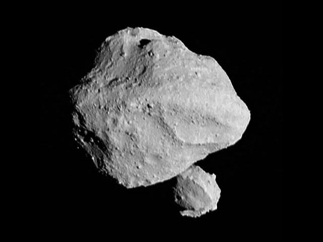 !LUCY DE LA NASA DESCUBRE UN PEQUEÑO ASTEROIDE CON UN GRAN SECRETO!