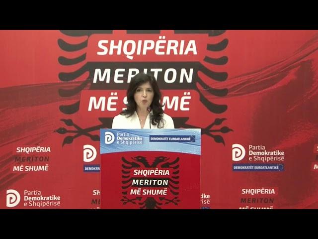 #LIVE - Zëdhënësja e Demokratëve Euroatlantik, Mirela Karabia, deklaratë në seli.