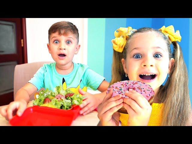 Diana and Roma Pretend Play School & Eat not Healthy food