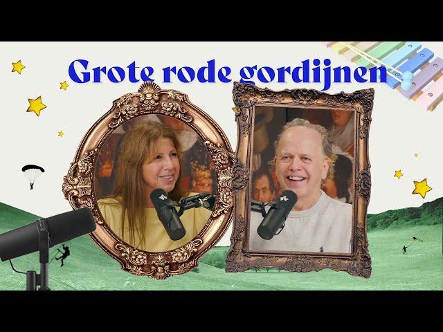 Marc-Marie en Isa Vinden Iets - Grote rode gordijnen