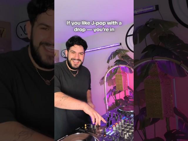 Majed mixes AiScReam