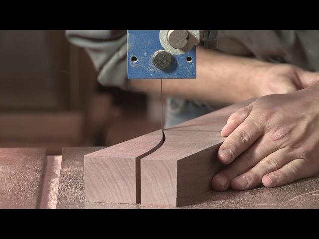 Modern Trestle Table (Pared)