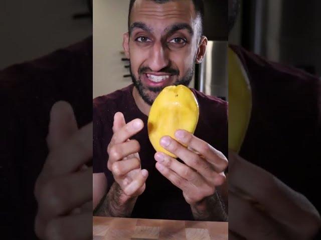 The BEST Way to Eat a Mango (Pakistani Chaunsa Mango)