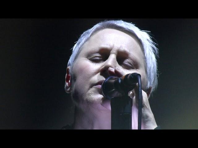 Massive Attack (avec Elizabeth Fraser) - Teardrop - Paris Zenith 2019 11 fév